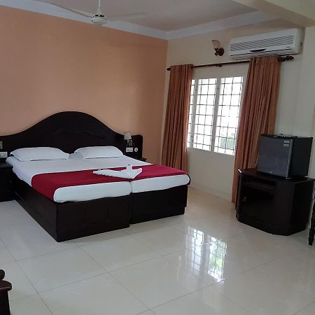 Casa Linda Hotel Kochi ภายนอก รูปภาพ