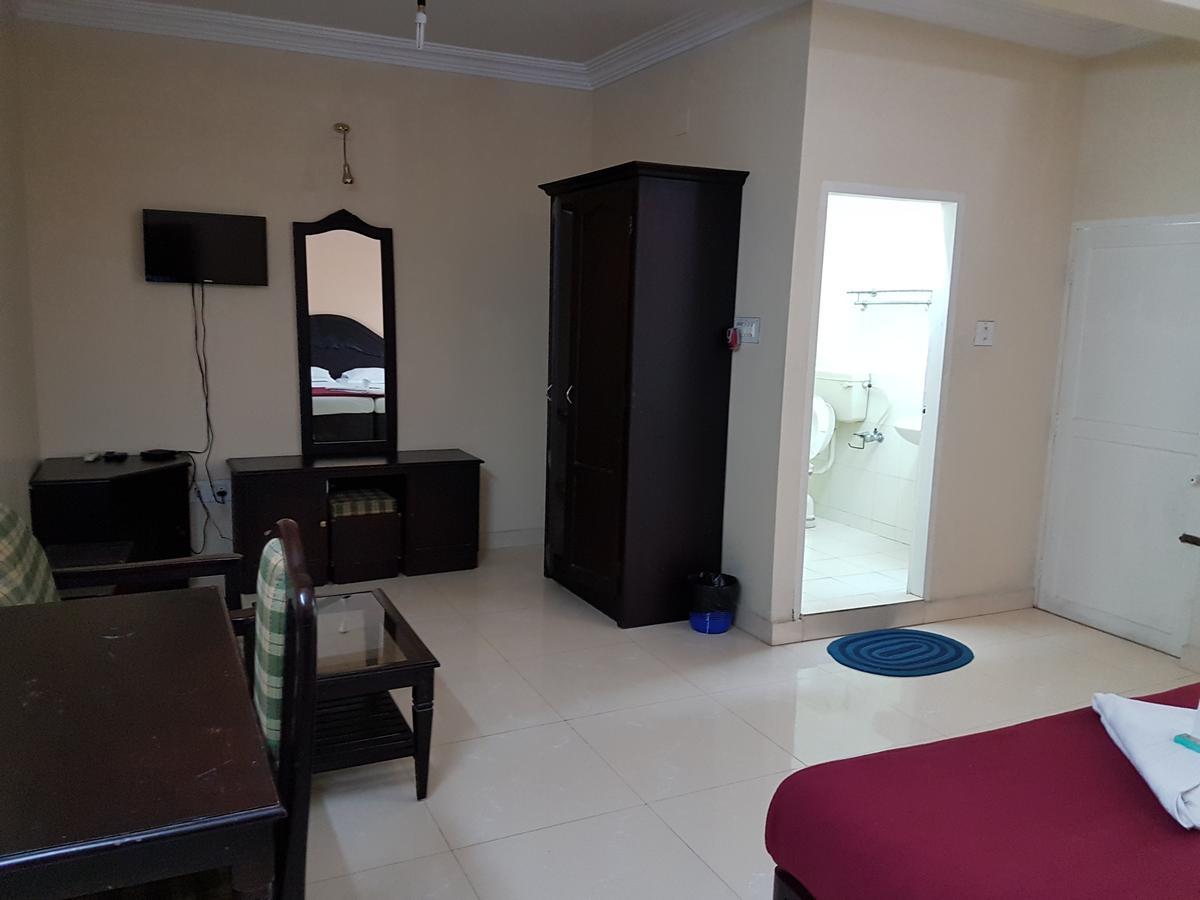 Casa Linda Hotel Kochi ภายนอก รูปภาพ