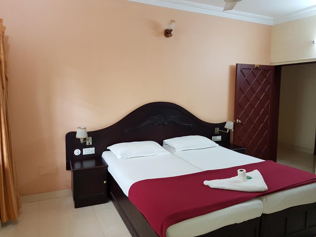 Casa Linda Hotel Kochi ภายนอก รูปภาพ