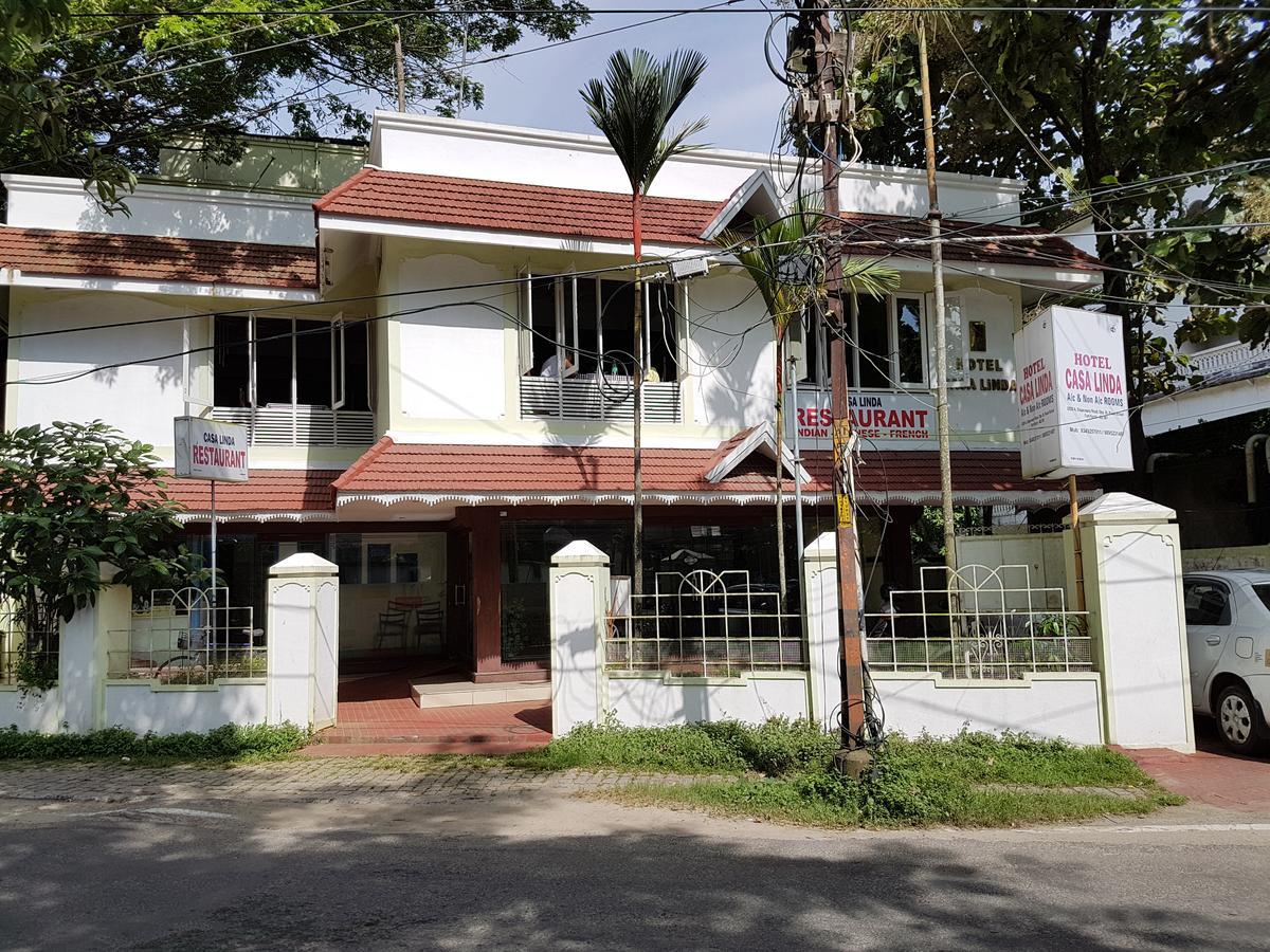 Casa Linda Hotel Kochi ภายนอก รูปภาพ