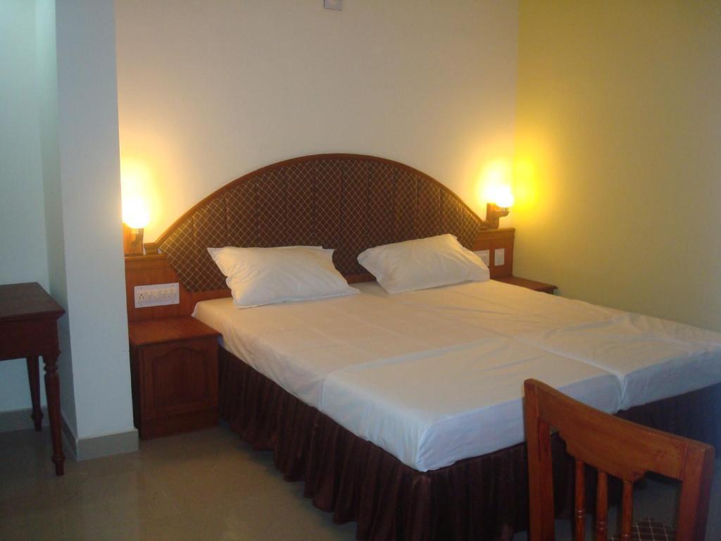 Casa Linda Hotel Kochi ภายนอก รูปภาพ